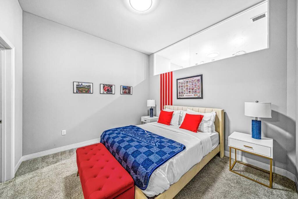 2Br Unit In The Heart Of Dt With View Of Playhouse Square, Pool & Gym Access- 305 Apartman Cleveland Kültér fotó