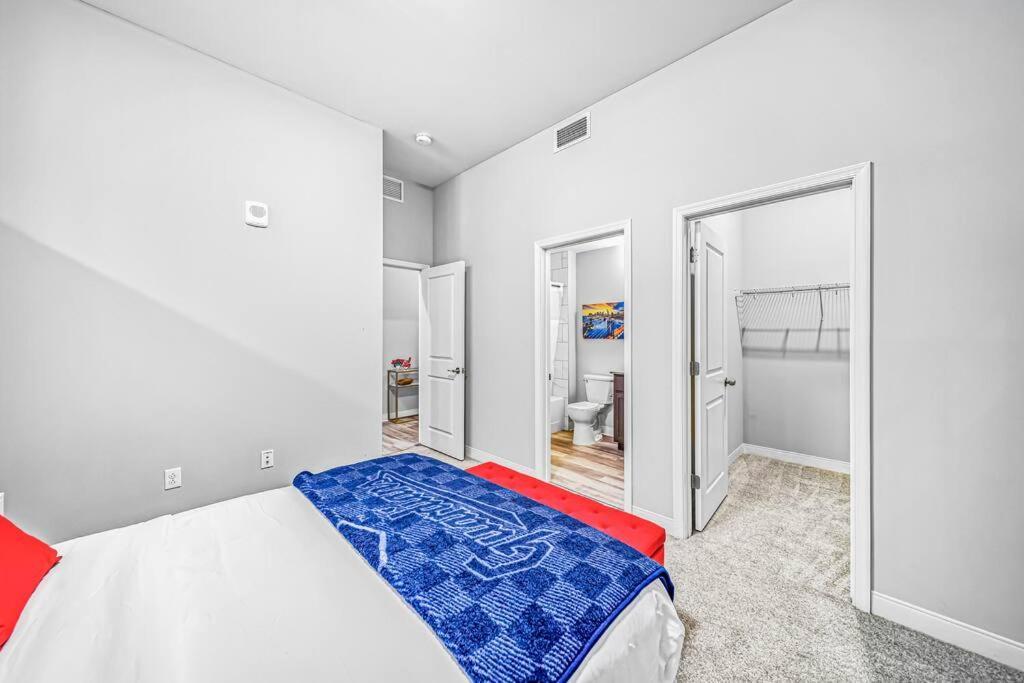 2Br Unit In The Heart Of Dt With View Of Playhouse Square, Pool & Gym Access- 305 Apartman Cleveland Kültér fotó