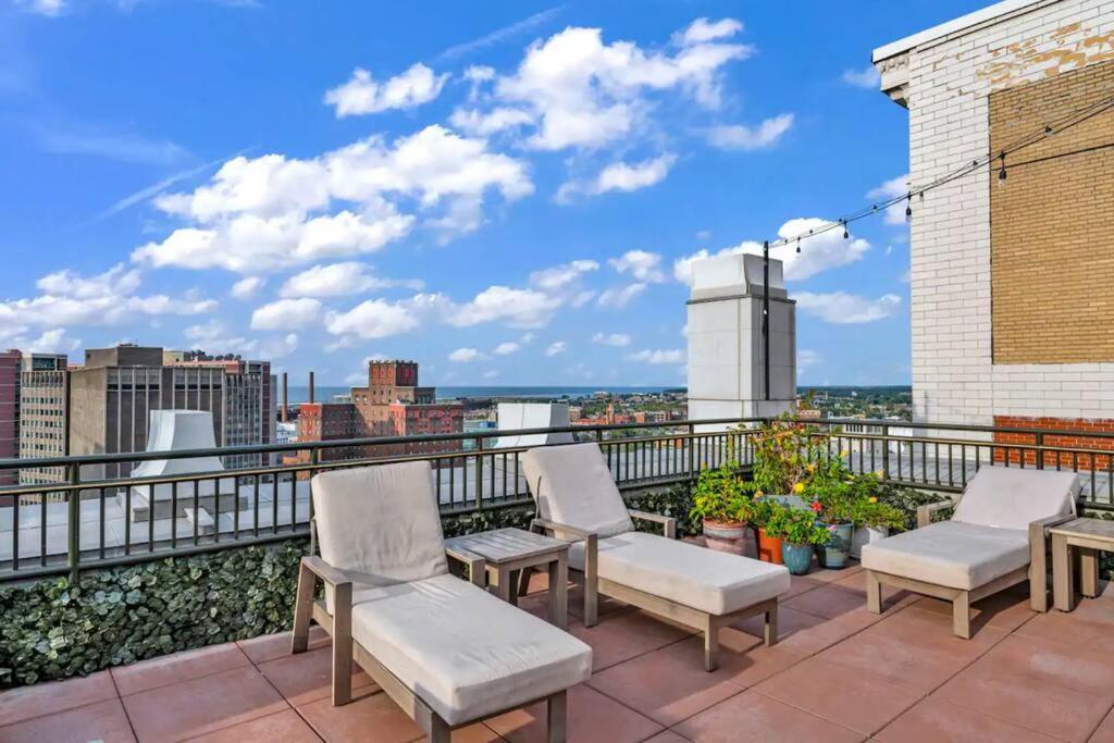 2Br Unit In The Heart Of Dt With View Of Playhouse Square, Pool & Gym Access- 305 Apartman Cleveland Kültér fotó