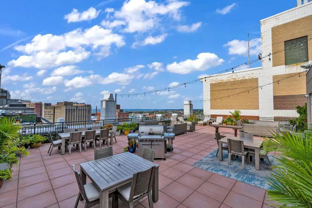 2Br Unit In The Heart Of Dt With View Of Playhouse Square, Pool & Gym Access- 305 Apartman Cleveland Kültér fotó